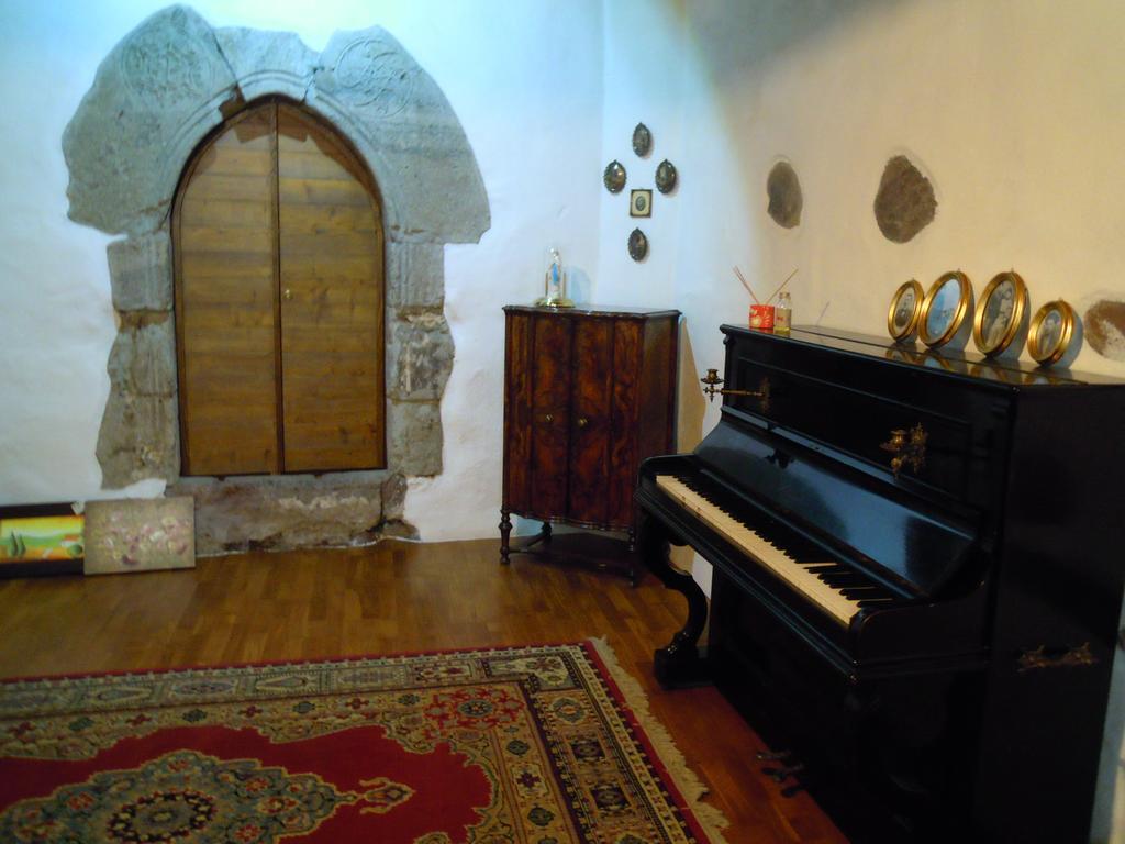 Casa Castori Bed & Breakfast Macomer Exterior photo